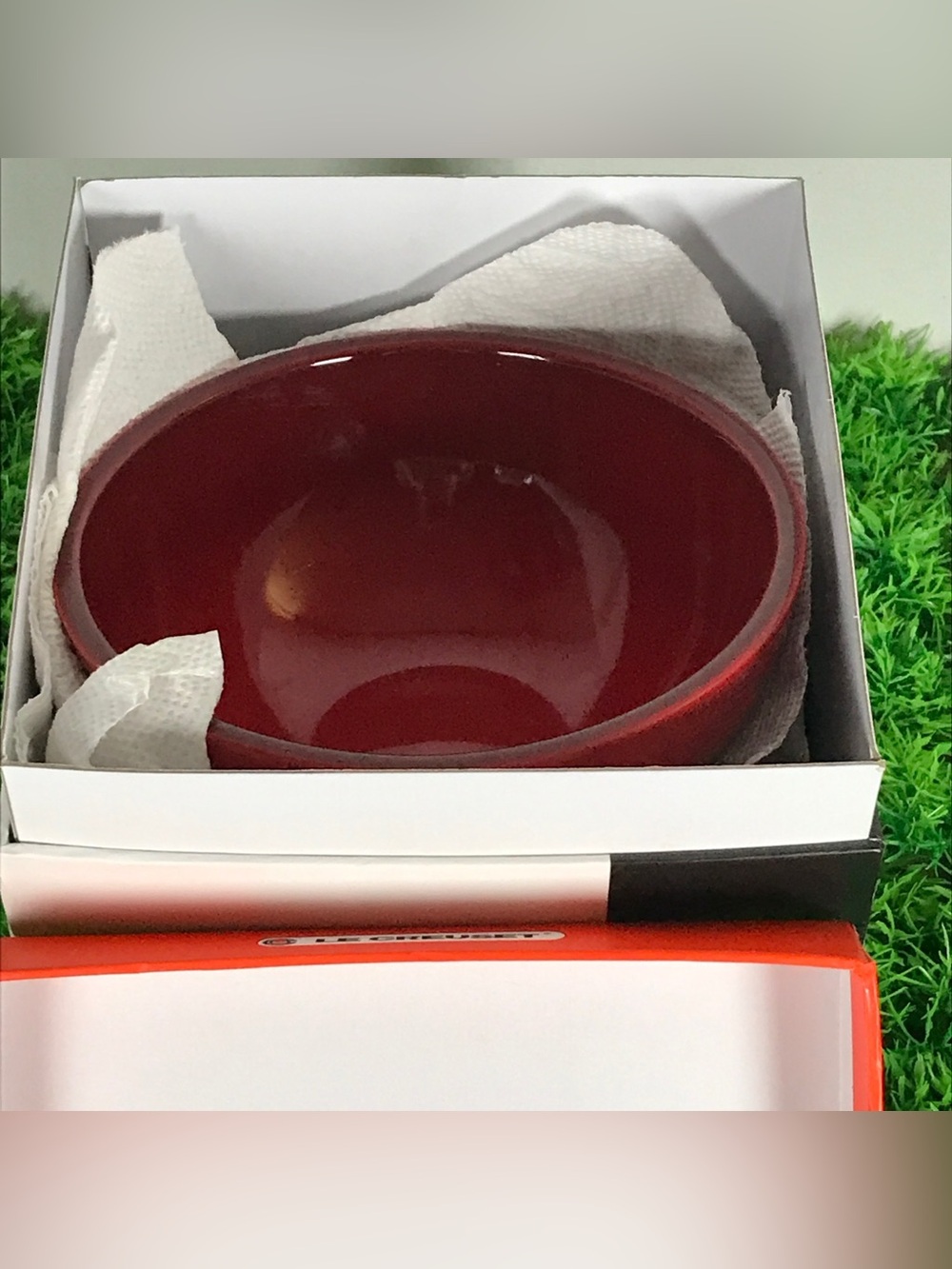 Le Creuset  Red Minimalist Ceramic Bowls  (4) - Picture 5 of 7